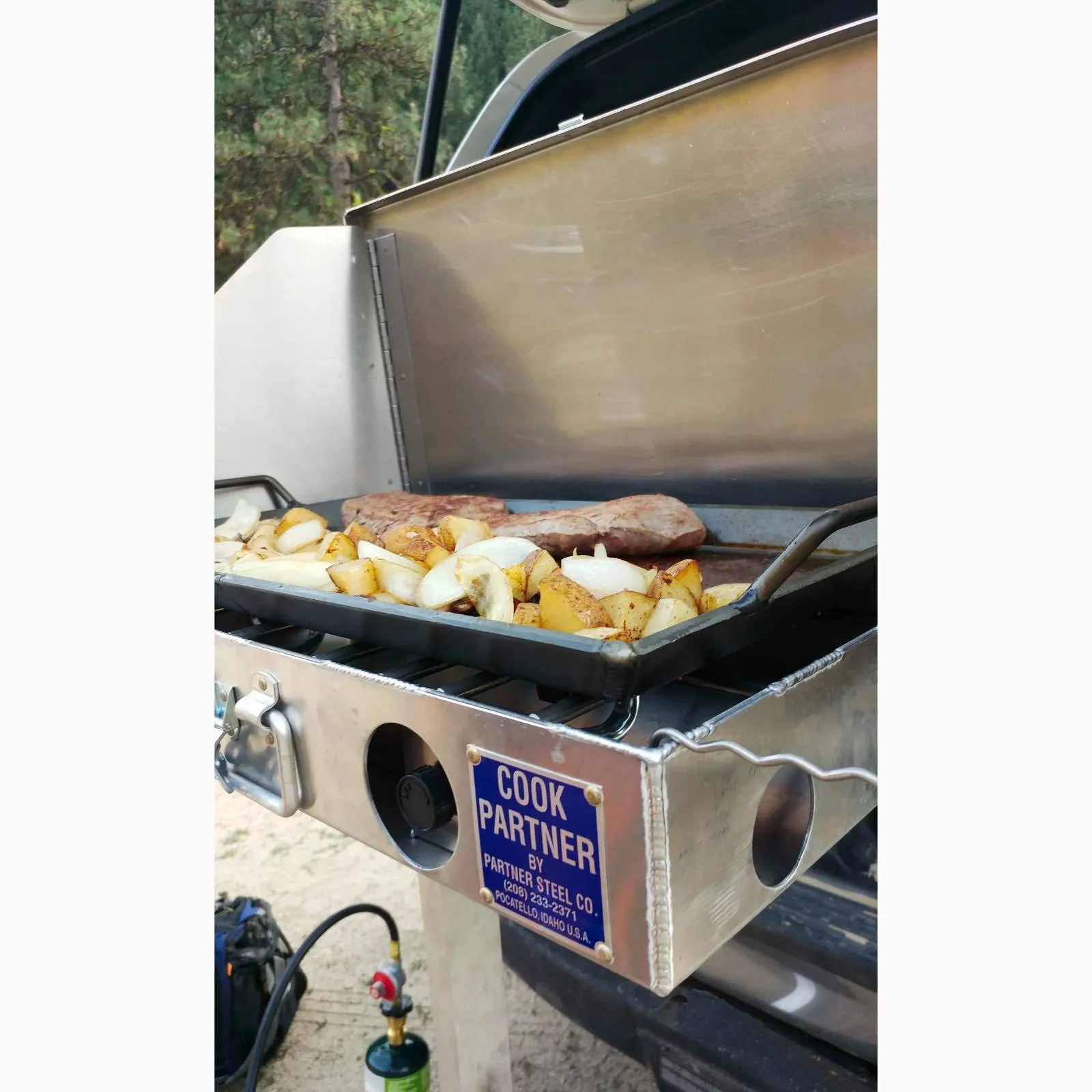 COOK PARTNER 22" STOVE WITH WIND SCREEN